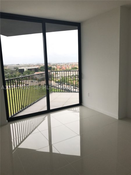 Alquiler de apartamento en 5300 Paseo 703
