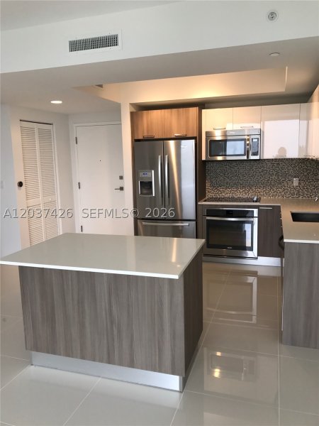 Alquiler de apartamento en 5300 Paseo 703