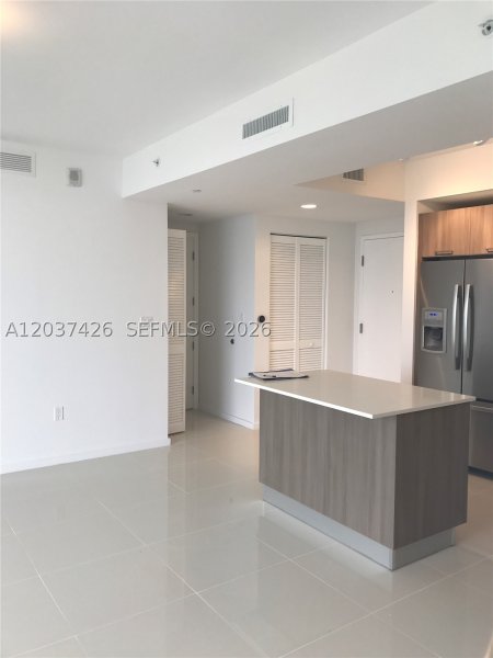Alquiler de apartamento en 5300 Paseo 703