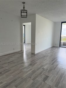 Comprar apartamento en Parc Central Aventura 1001