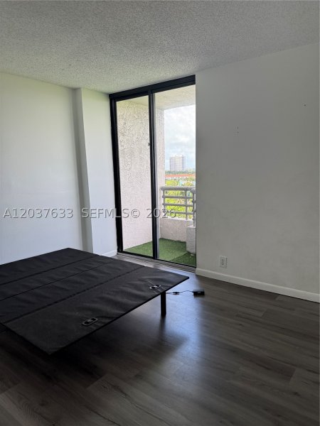 Comprar apartamento en Parc Central Aventura 1001