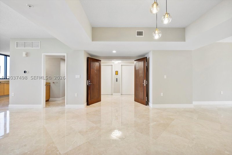 Comprar apartamento no Sayan 502