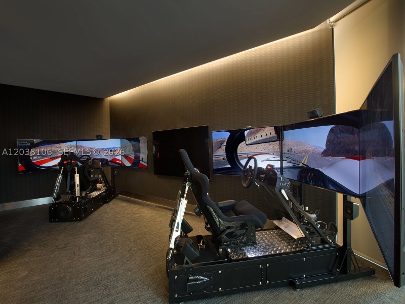 Condo for sale at Porsche Design Tower 3301