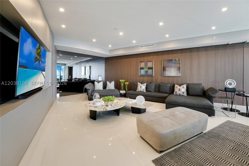 Comprar apartamento no Porsche Design Tower 3301