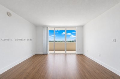 Comprar apartamento en Gables Marquis 802