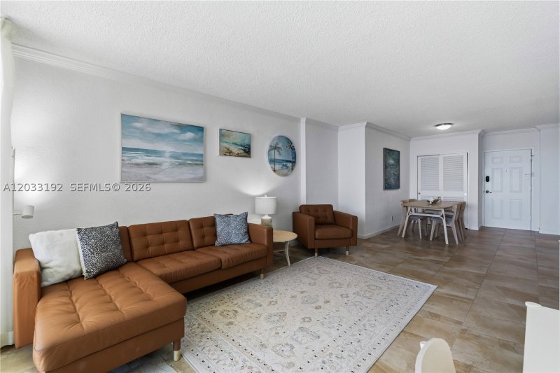 Apartment for rent at The Wave Condo 1122 (Availa