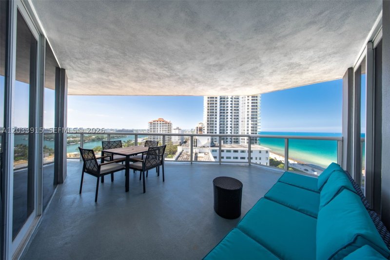 Apartment for rent at La Gorce Palace 1708