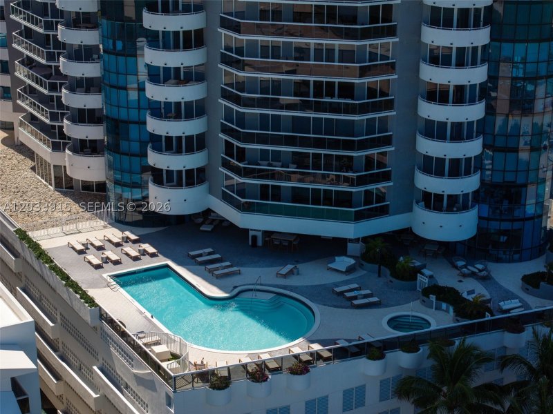 Apartment for rent at La Gorce Palace 1708