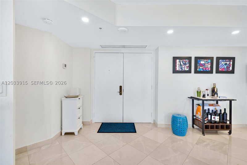Apartment for rent at La Gorce Palace 1708
