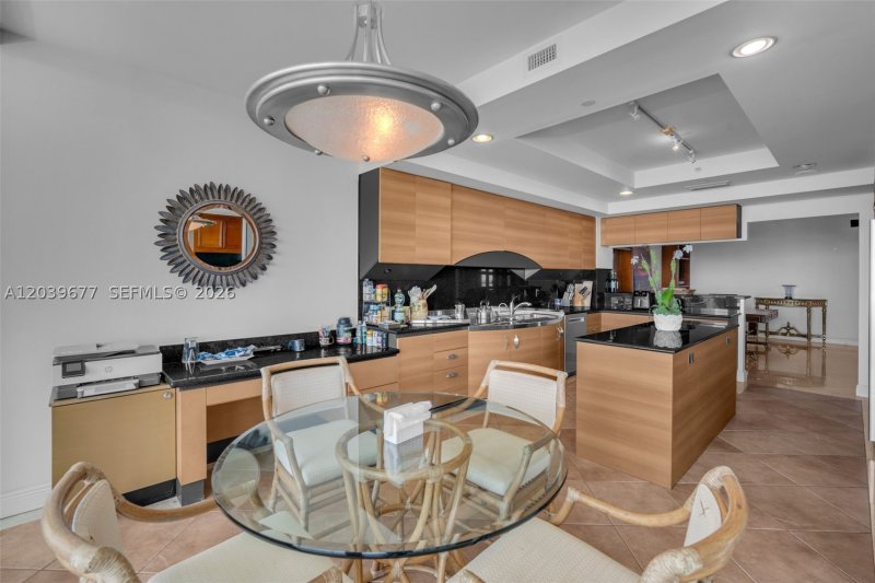 Comprar apartamento en Porto Vita 2204