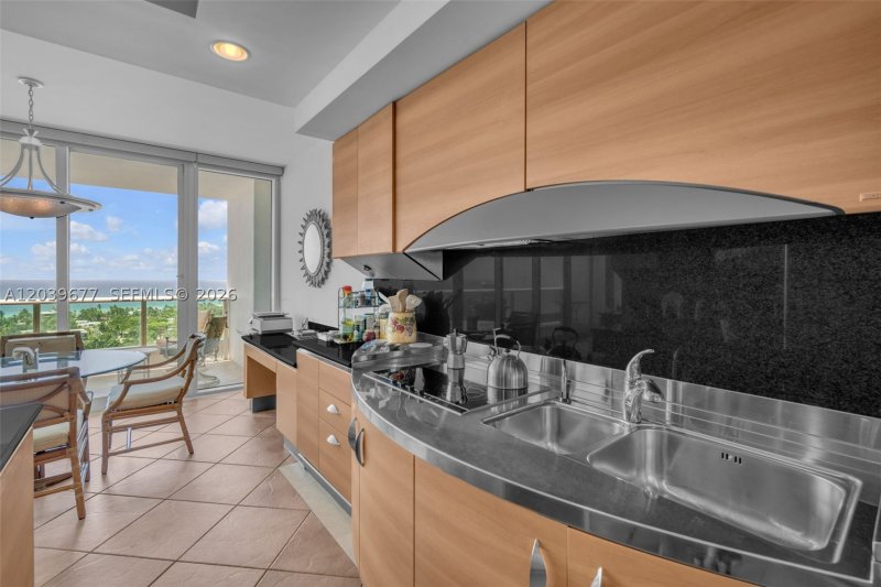Comprar apartamento en Porto Vita 2204