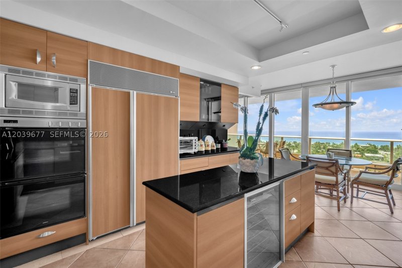 Comprar apartamento en Porto Vita 2204