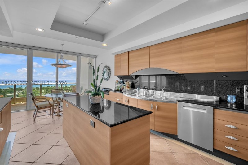 Comprar apartamento en Porto Vita 2204