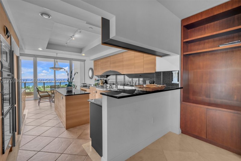 Comprar apartamento en Porto Vita 2204
