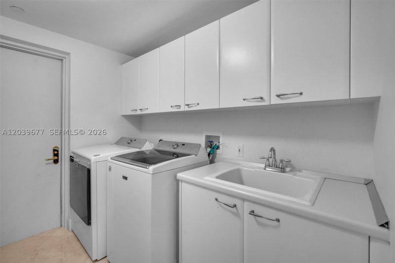 Comprar apartamento en Porto Vita 2204