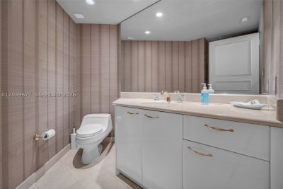 Comprar apartamento en Porto Vita 2204