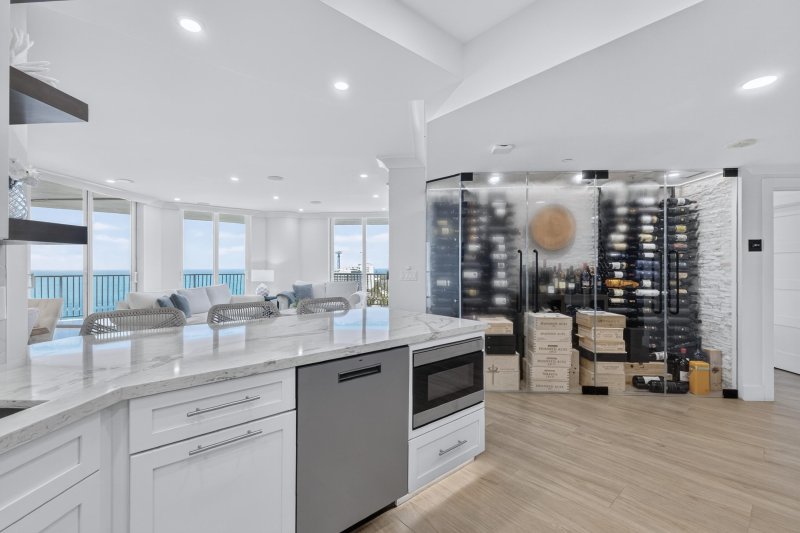 Condo for sale at Jackson Tower 1701a