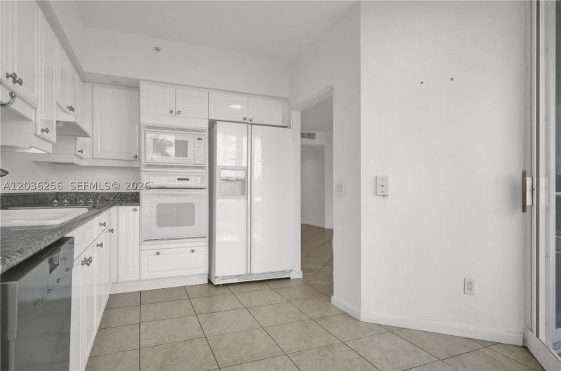 Condo for sale at Blue Diamond Condo 506