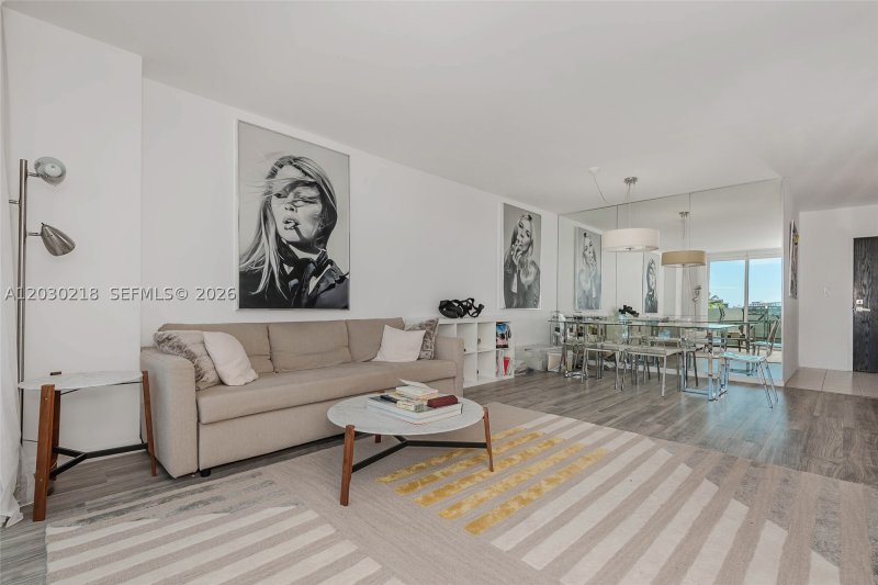 Condo for sale at Yacht Club at Portofino 607