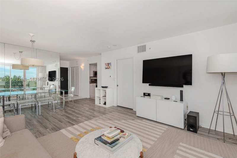 Condo for sale at Yacht Club at Portofino 607