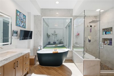 Comprar apartamento no Oceania 4 TH-4