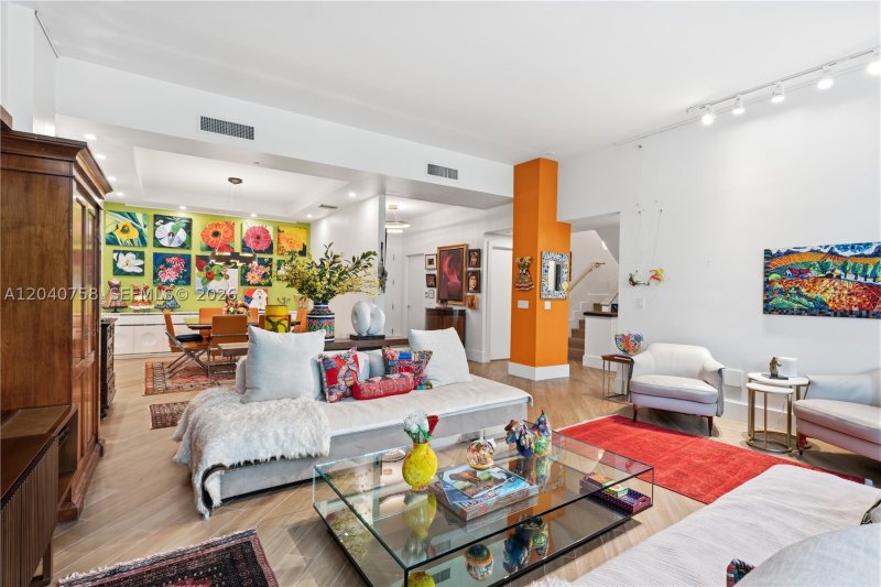 Comprar apartamento no Oceania 4 TH-4