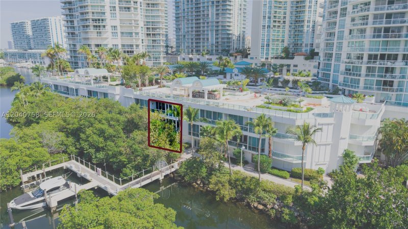 Comprar apartamento no Oceania 4 TH-4