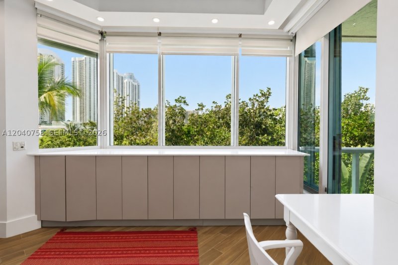 Comprar apartamento no Oceania 4 TH-4