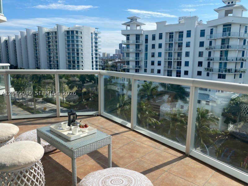 Apartment for rent at Atrium Aventura 2-709