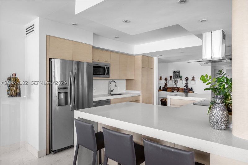 Condo for sale at Island House 409