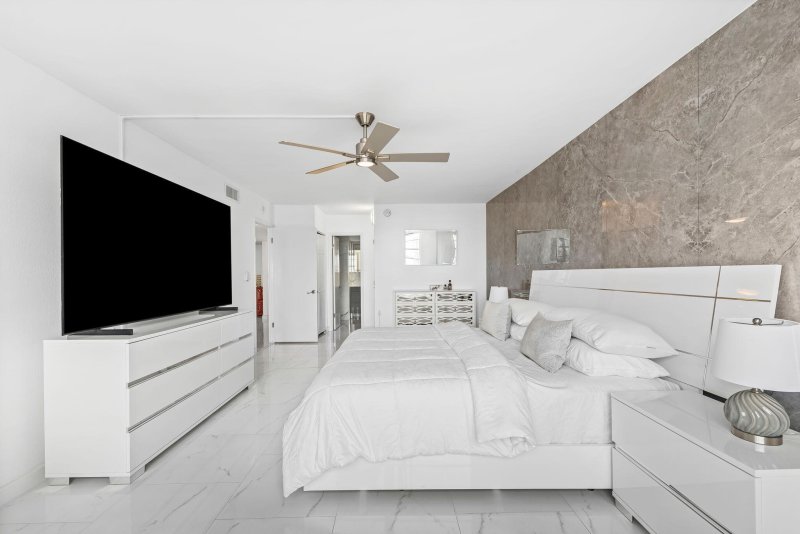Condo for sale at Admirals Port Condos 2117
