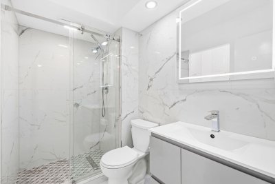 Comprar apartamento en Admirals Port Condos 2117