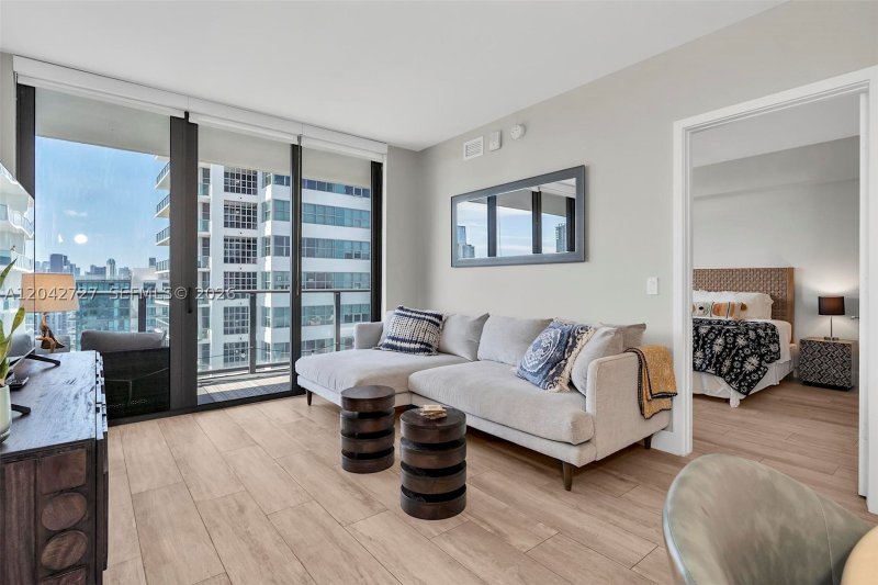 Apartment for rent at Hyde Midtown 2502