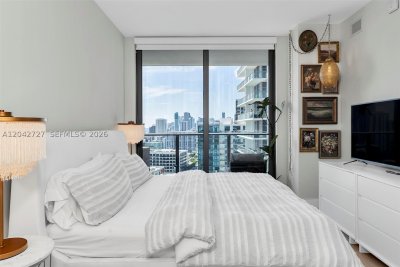 Aluguel de apartamento no Hyde Midtown 2502