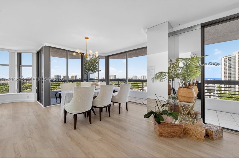 Condo for sale at Mystic Pointe 400 1804