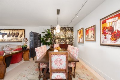 Comprar apartamento en Villa Regina 903