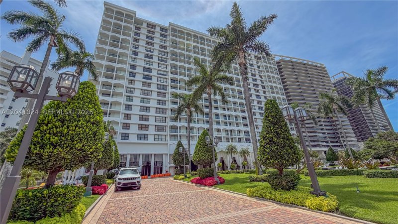 Apartment for rent at Balmoral Condo 3U