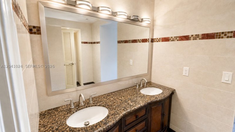 Apartment for rent at Balmoral Condo 3U