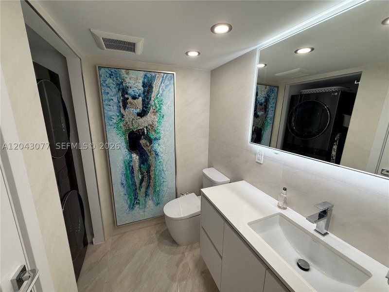Condo for sale at Plaza Towers South PH5