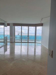 Comprar apartamento en Capobella 1602