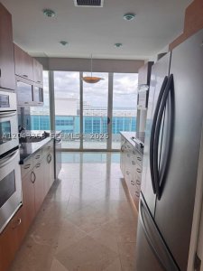 Comprar apartamento en Capobella 1602