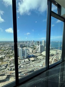 Comprar apartamento no E11EVEN Hotel & Residences 4902