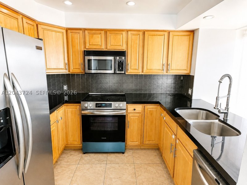 Condo for sale at Coronado I 2210
