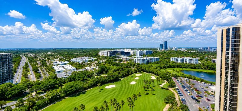 Condo for sale at Coronado I 2210