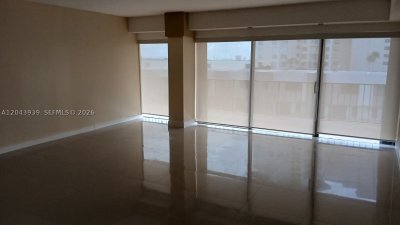 Comprar apartamento no The Cricket Club 508