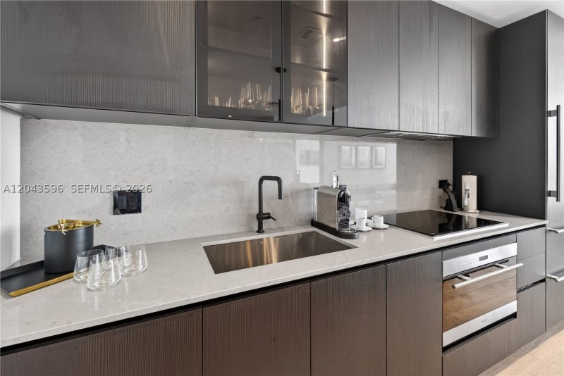 Condo for sale at E11EVEN Hotel & Residences 4702