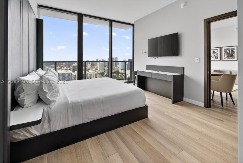 Condo for sale at E11EVEN Hotel & Residences 4702