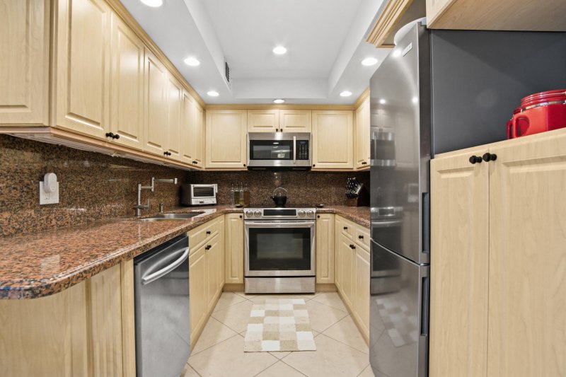 Condo for sale at The Hemispheres 17d