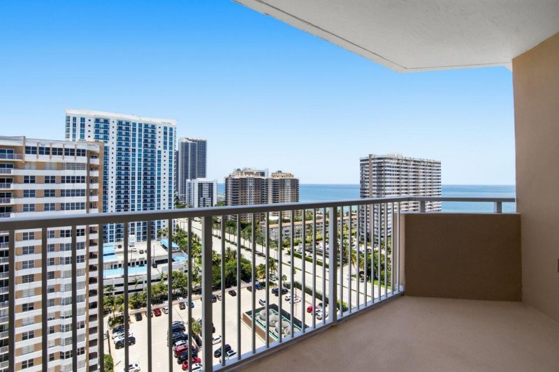 Condo for sale at The Hemispheres 17d