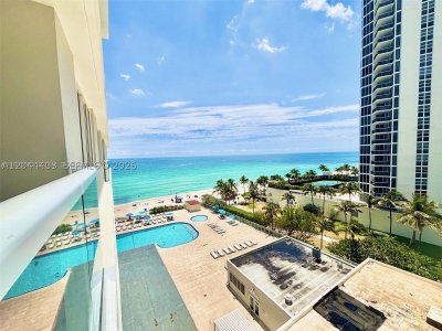 Aventura Beach Club Apt #606